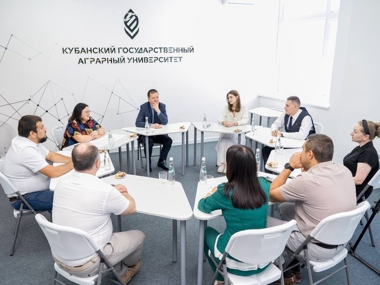 Александр Трубилин встретился с победителями проекта «Практиканты»