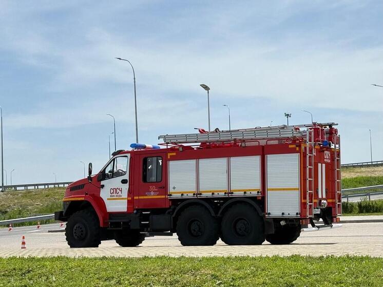 Чеченские пожарные ликвидировали 11 возгораний сухой травы за сутки