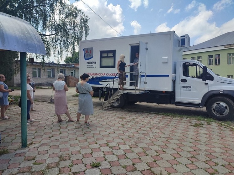 Врачи мобильных бригад осмотрели более 2500 жителей Алексинского района