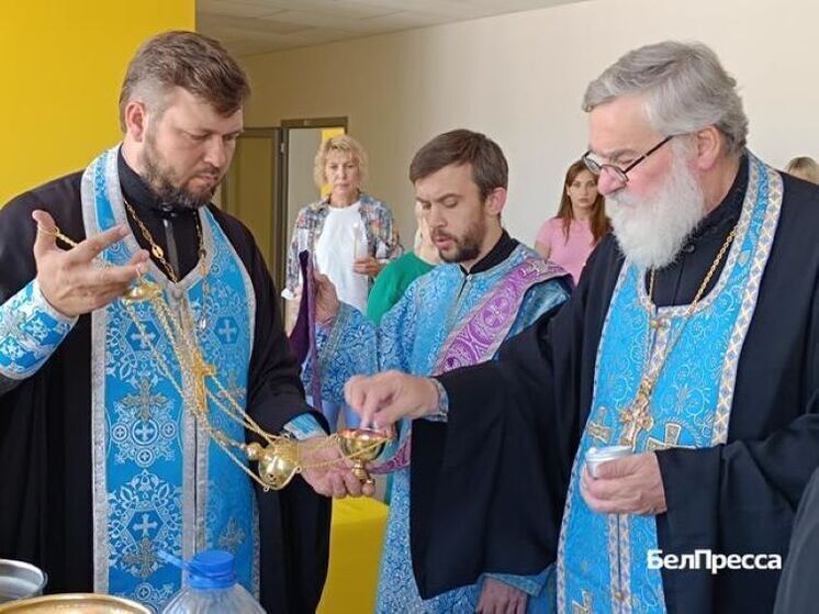 В лицее № 32 Белгорода провели обряд освящения после капремонта