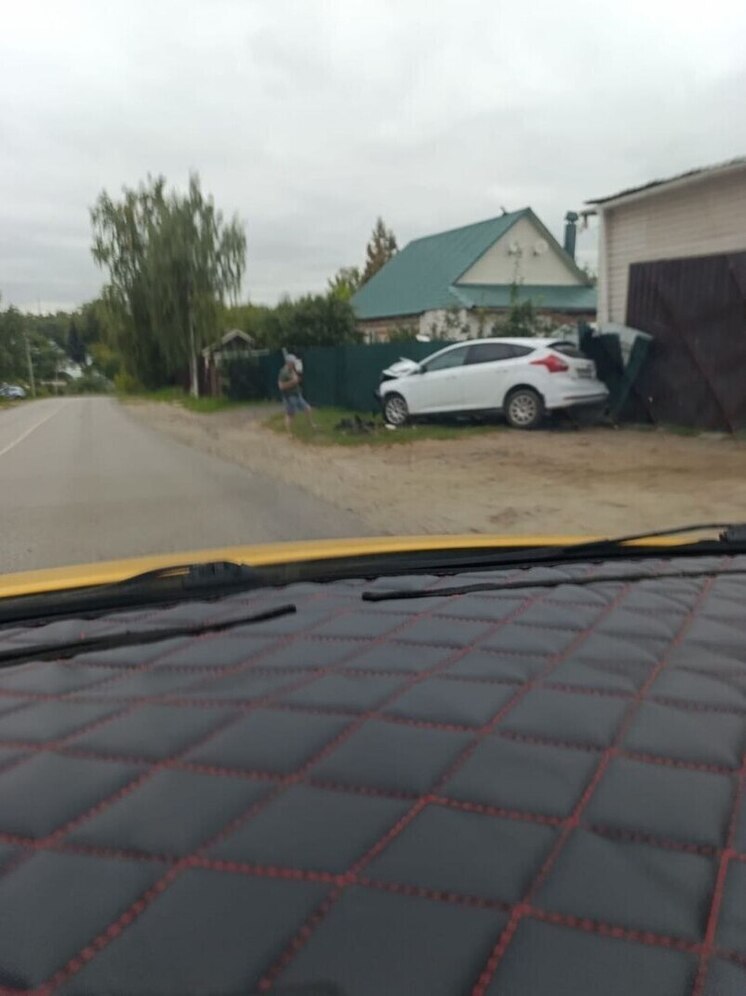 Недалеко от Новоугольного произошло ДТП с участием двух автомобилей