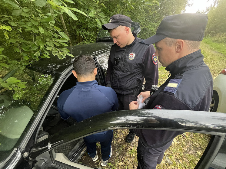 Во вторник, 2 сентября, Россия отметила 102‑ю годовщину со дня образования патрульно-­постовой службы. Сотрудники ППС — это передовой рубеж борьбы с преступностью, те, кто первыми приходят на помощь в трудную минуту.