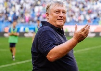 Футбольный клуб «Сочи» после провального старта в чемпионате и Кубке России расстался с испанским тренером Роберто Морено и его штабом. Спасать команду с черноморского побережья позвали известного российского специалиста Игоря Витальевича Осинькина, который до этого возглавлял «Крылья Советов», о чем уже сообщил президент «Сочи» Борис Ротенберг.