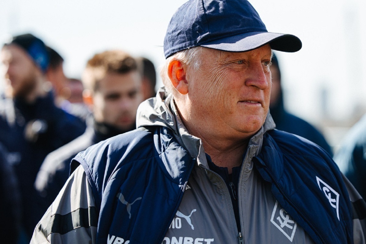 Новым главным тренером «Сочи» вместо ушедшего испанца Морено станет Игорь Осинькин