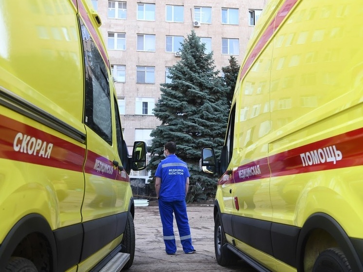 В Волгограде под колеса «Вольво» попала женщина