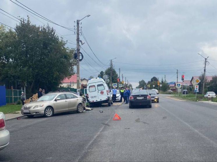 ДТП с участием машины скорой помощи произошло в Канаше