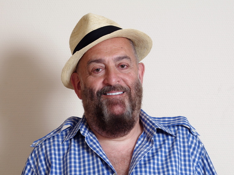 ТАСС: Михаил Шуфутинский на Украине внесен в базу экстремистского сайта «Миротворец»*