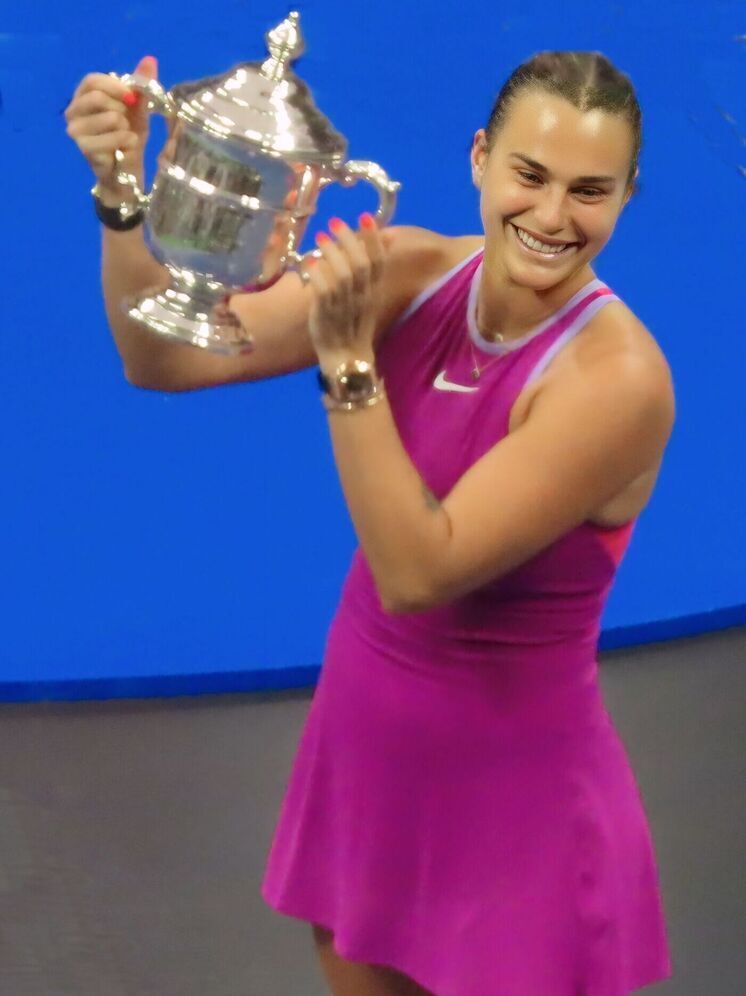Aryna Sabalenka avança para as semifinais do US Open após desistência de Vondrousova