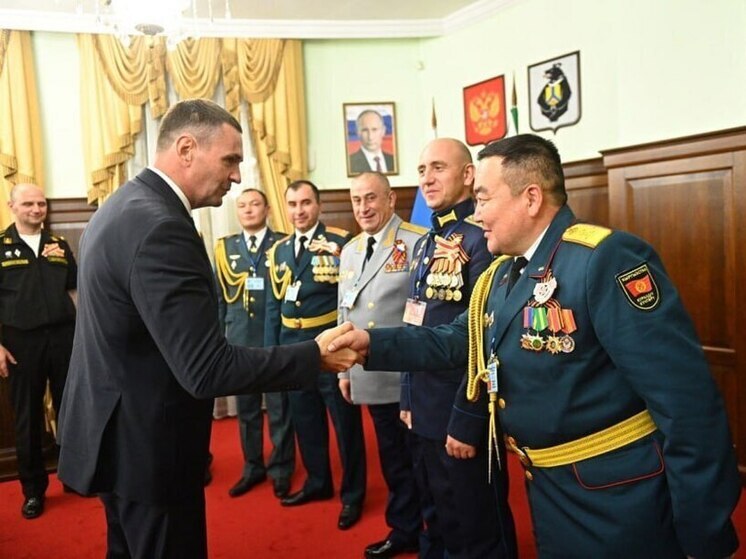 Губернатор Дмитрий Демешин встретился с делегацией ОДКБ