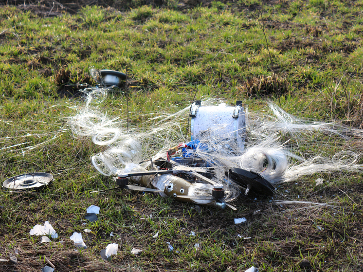 Губернатор Шапша: в Калуге сбитый беспилотник упал на жилой дом