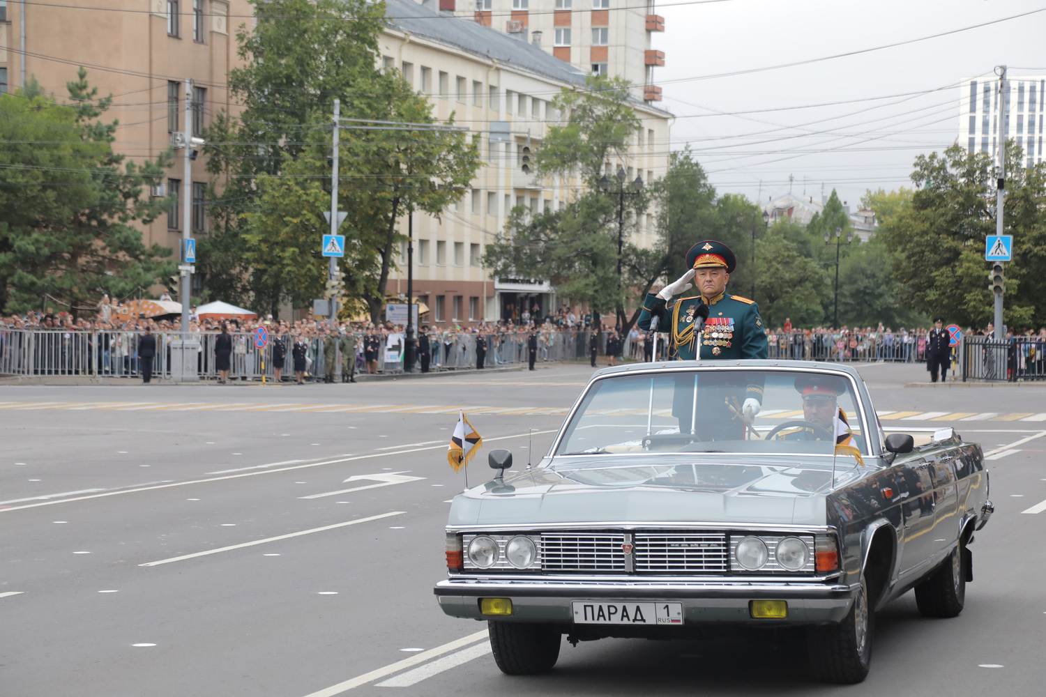 Фотографии масштабного парада, состоявшегося в Хабаровске в День Победы над милитаристской Японией