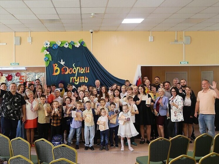 Юристы из Новосибирска помогли детям-сиротам подготовиться к школе