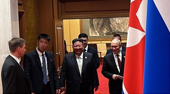 Видеорепортаж о переговорах Путина и Ким Чен Ына