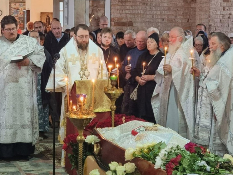 Чин отпевания рязанского протоиерея Бородовицына провёл саратовский митрополит