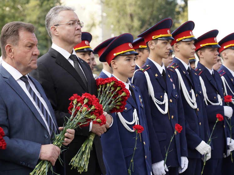 Губернатор Ставрополья почтил память погибших в результате террористических актов