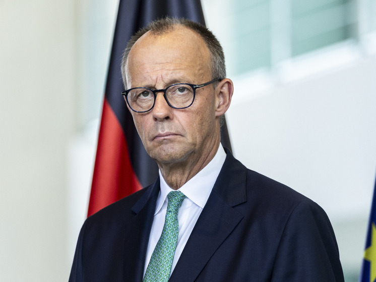 Филиппо заявил о приступе безумия у Мерца из-за слов в адрес Путина