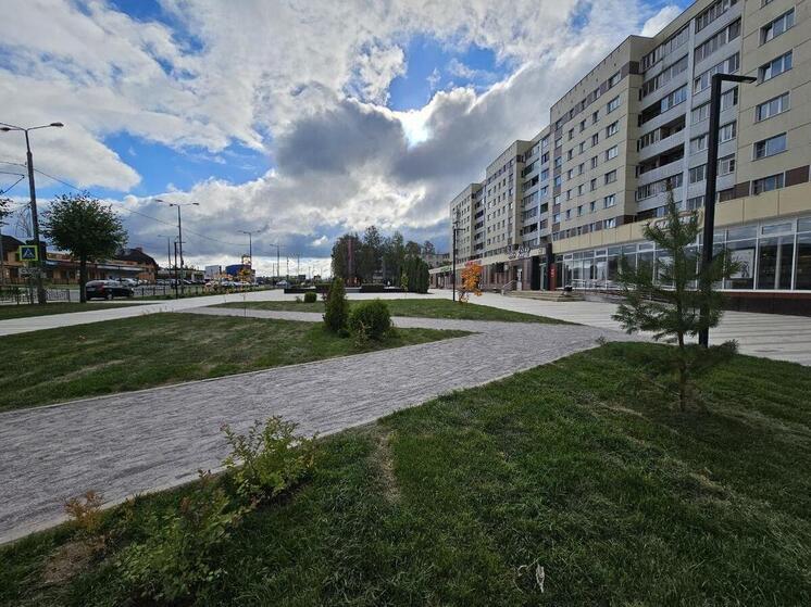  В Клину завершили благоустройство сквера у стелы «Город воинской доблести»