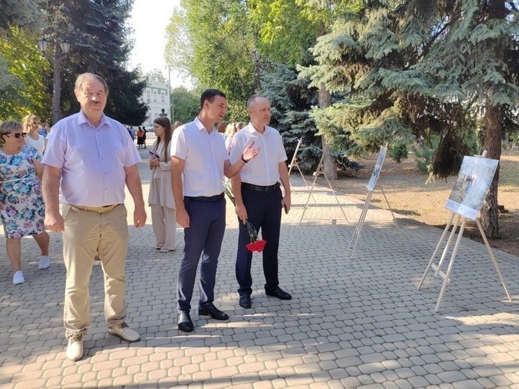 В Староминском районе открыли фотовыставку ко Дню солидарности в борьбе с терроризмом