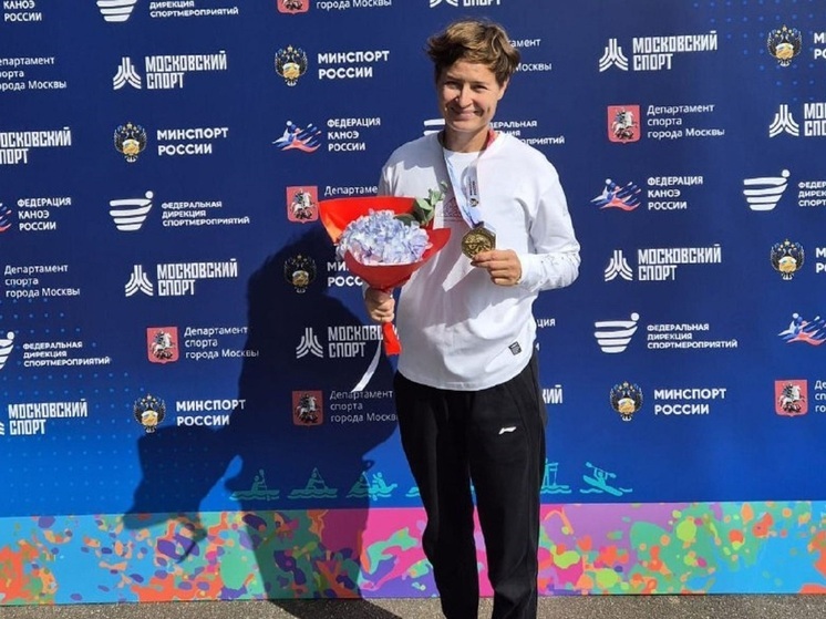 Астраханские гребцы взяли 4 медали на турнире в Москве