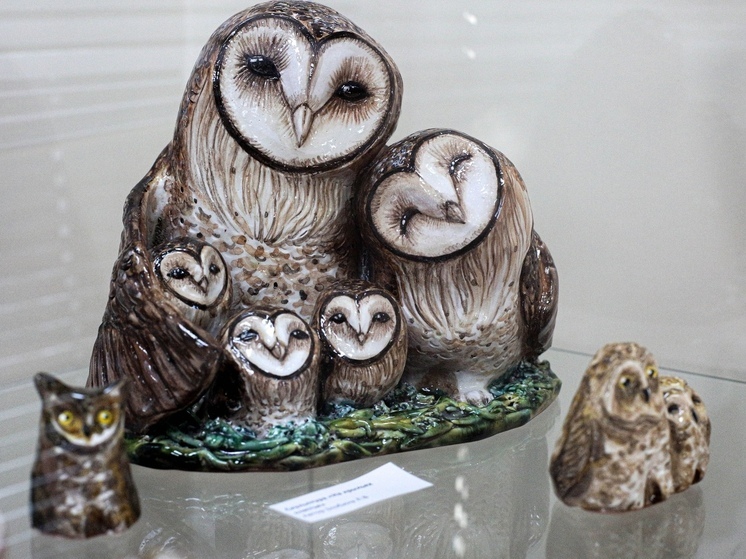 В Пскове открылась выставка «Глина и холст: диалог творчества»