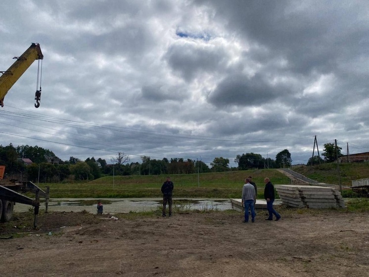 Набережная в Медыни благодаря местным жителям обретает новые черты