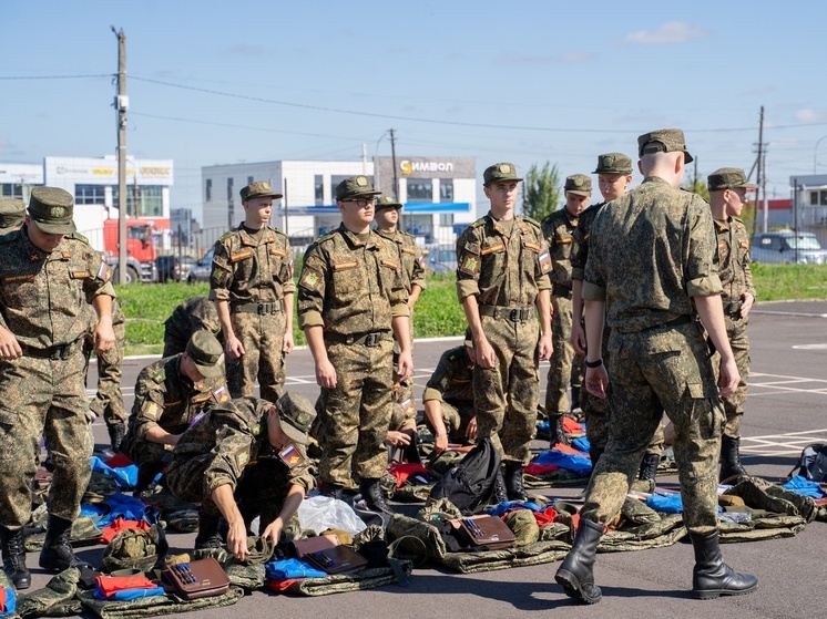 В Курске прошёл строевой смотр в военном учебном центре ЮЗГУ
