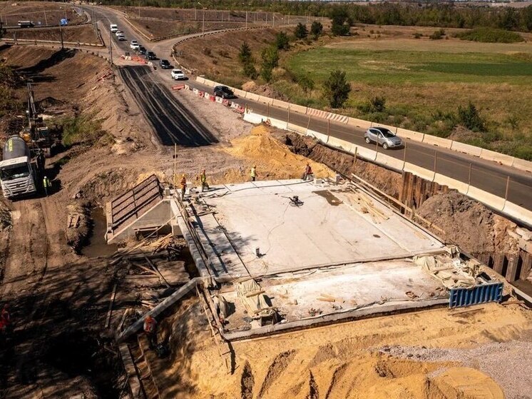 В ДНР ремонтируют дорогу к Седово протяженностью в сто километров
