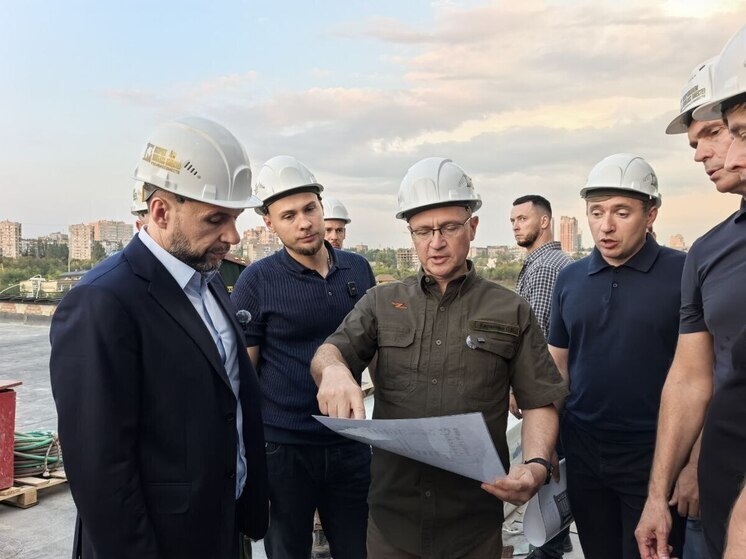 Сергей Кириенко побывал в Донецке на стройплощадке одного из крупнейших молодежных центров в стране