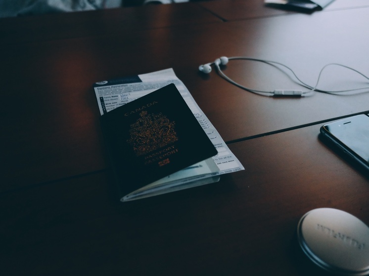 В Дзержинском районе решили судьбу иностранца с поддельным штампом в паспорте