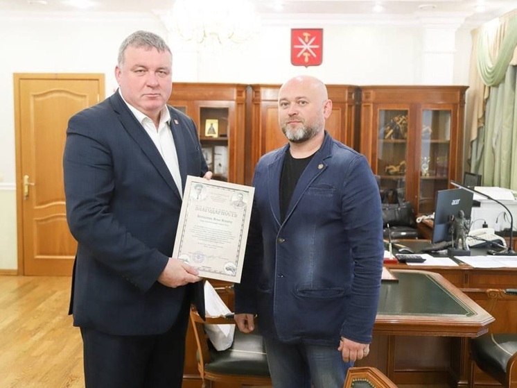 Илья Беспалов провел встречу с десантником Владимиром Парфенковым