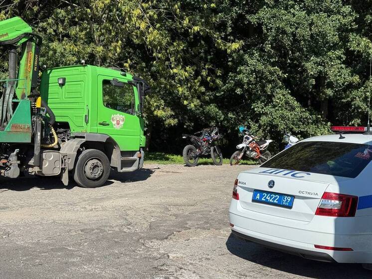 Калининградские инспектора ГАИ задержали парня-угонщика