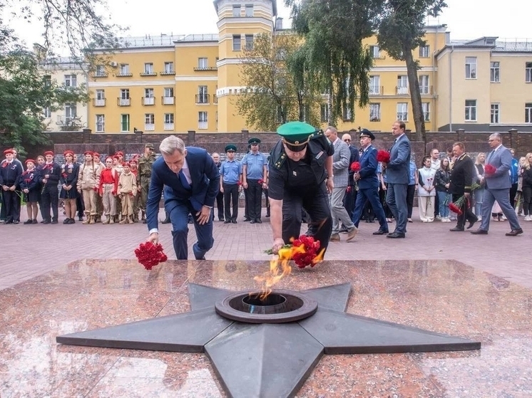 Смоленская область проводит акцию «Беречь Отчизну — долг, честь»