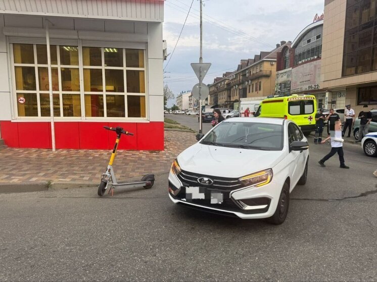 В Ставрополе в ДТП пострадал 15-летний подросток на  электросамокате