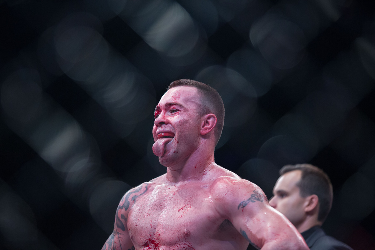 Чемпион UFC в полулегком весе назвал бойца, к которому испытывает негативные эмоции