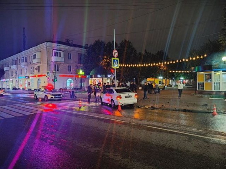 Четыре человека пострадали при столкновении авто и скорой помощи в Йошкар-Оле