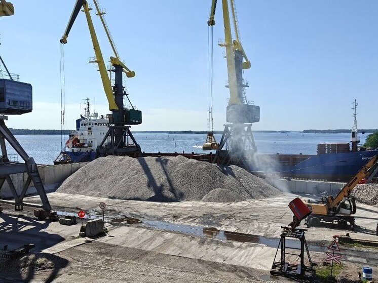 Перевозчики пожаловались на нехватку грузов на калининградской морской линии