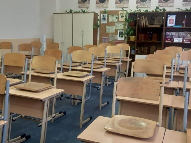 В Краснодаре ученики уходят с занятий в школе из-за неработающих кондиционеров