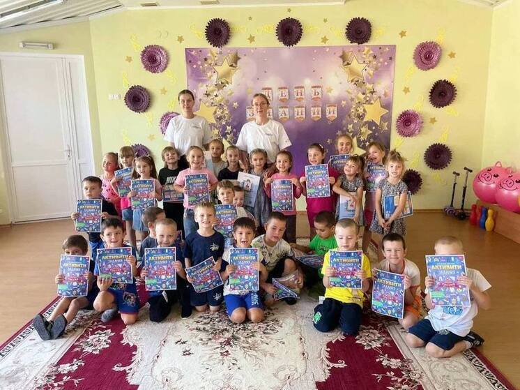 Активисты Дома народного единства организовали праздники для воспитанников детских садов в ДНР