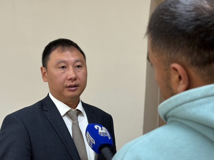 В Туве устраняют  проблемы нехватки учебников в школах