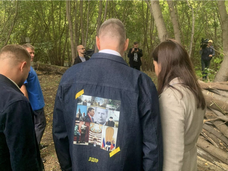 Слуцкого заметили в куртке с Жириновским в Новосибирске