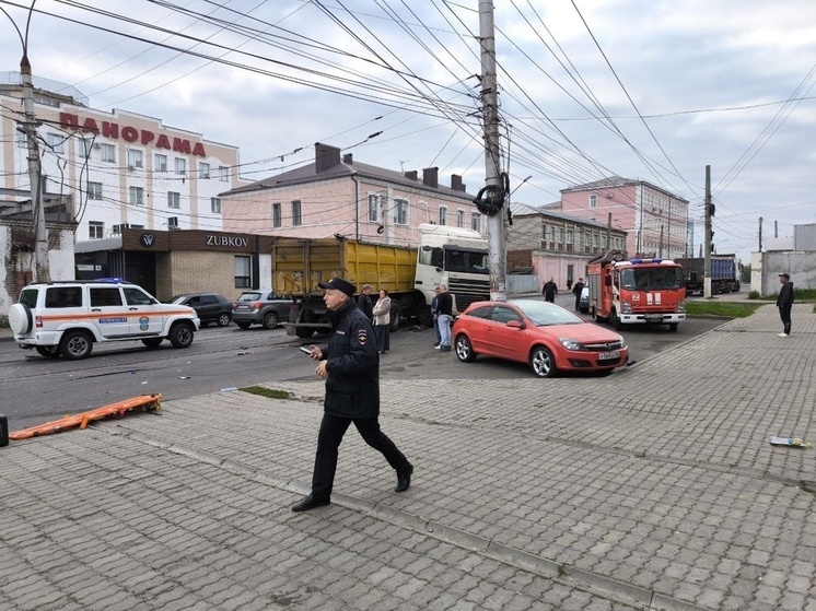 В ДТП со «скорой» в Курске один человек погиб, четверо пострадали