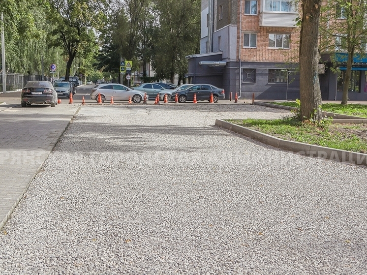 В Брянске возобновят движение на улице Арсенальской после укладки нового асфальта