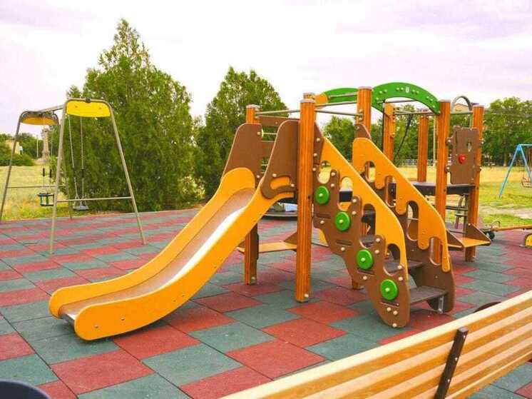 На Ставрополье в селе Арзгир благоустроили детскую площадку