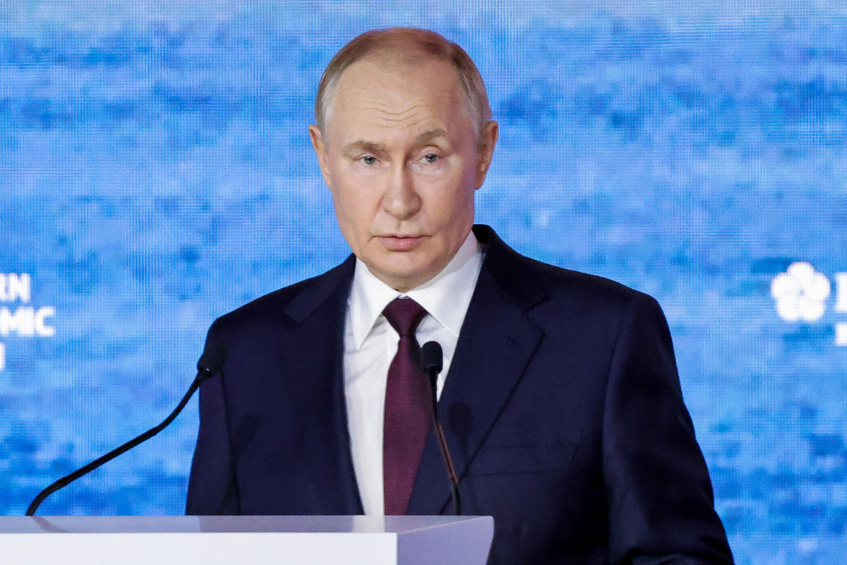 Putin opozarja Zahod glede vojaške prisotnosti v Ukrajini