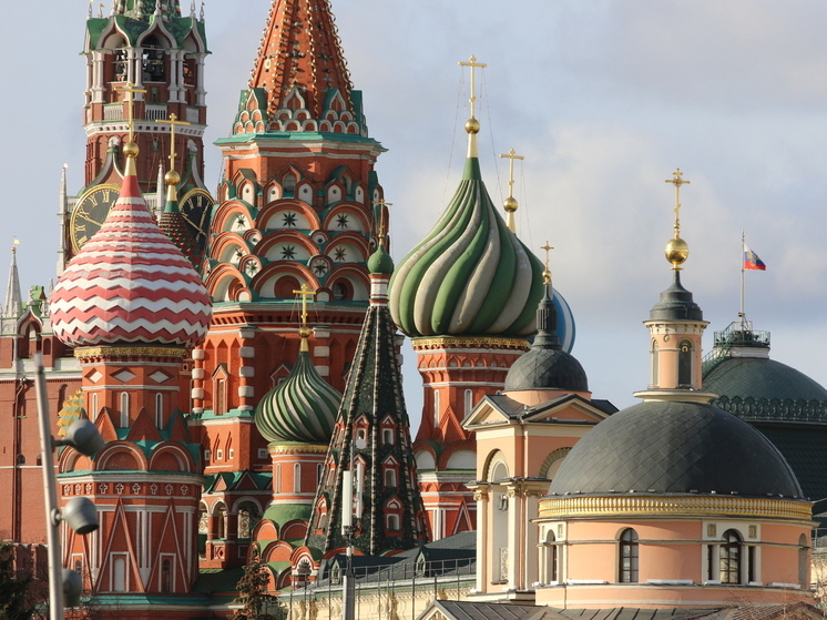 Отреставрировать «оружейные» памятники архитектуры Московского Кремля планируют в ближайшие годы дирекция кремлевских музеев и Минкульт России