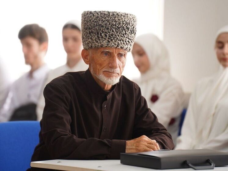 Чеченец стал первокурсником в 78 лет