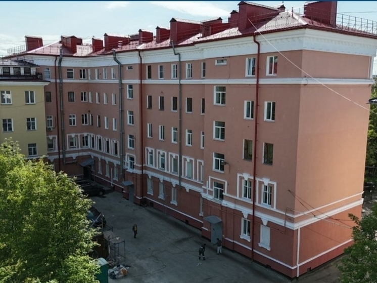 В Мурманске обновили фасад на улице Софьи Перовской