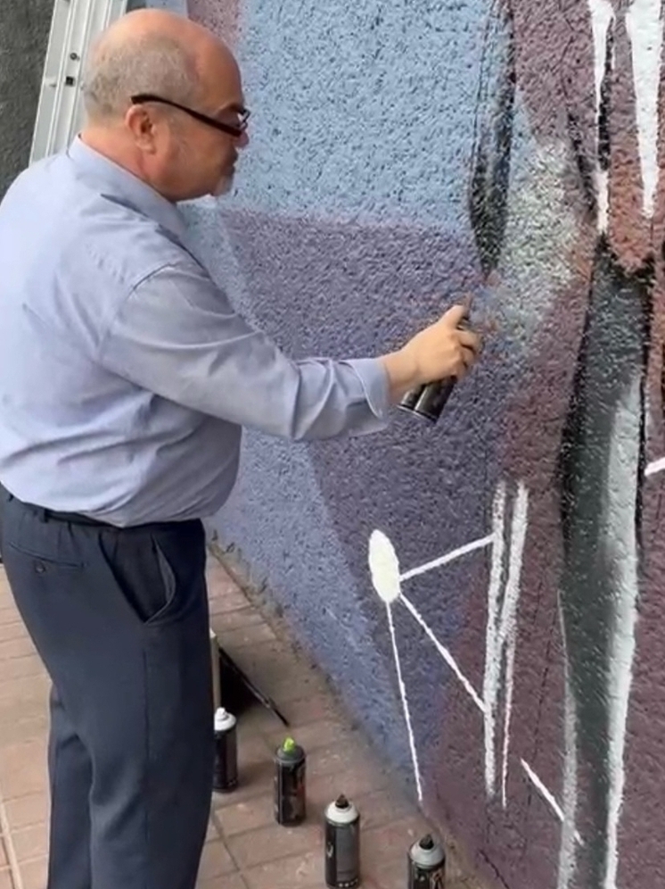 Глава Обнинска раскрасил пиджак Курчатова