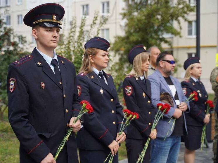В Липецке почтили память героев, погибших в ходе Чеченского конфликта