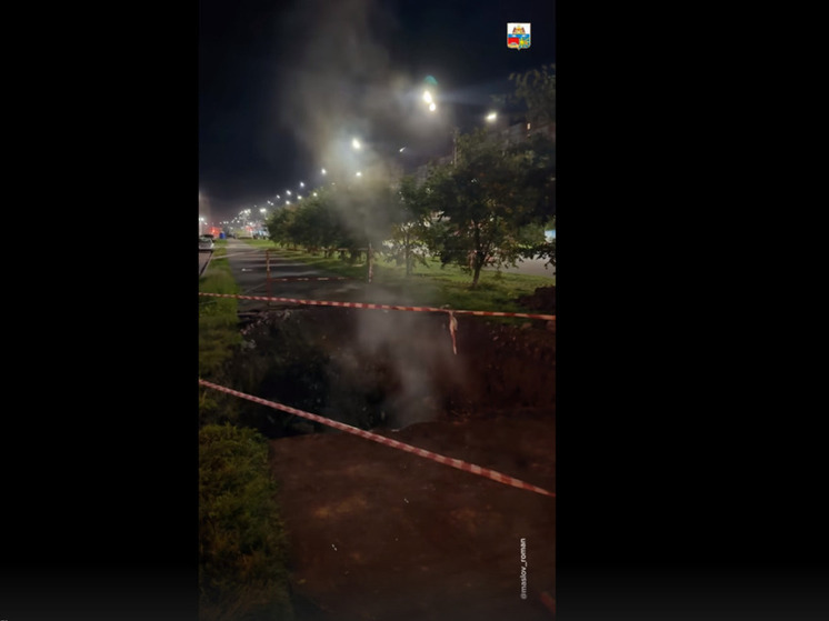 В ряде жилых зданий временно приостановлено горячее водоснабжение из-за повреждения тепломагистрали в Зашекснинском районе Череповца